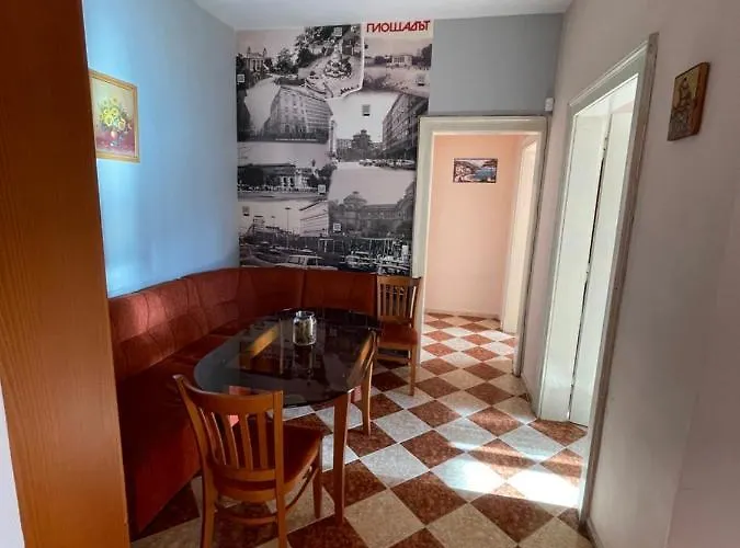 Fantastic 2 Bedroom - Top Center Sofia